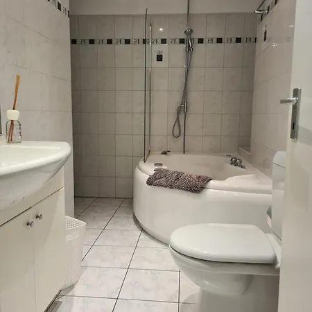 شقة Renovierte Im Zentrum Von